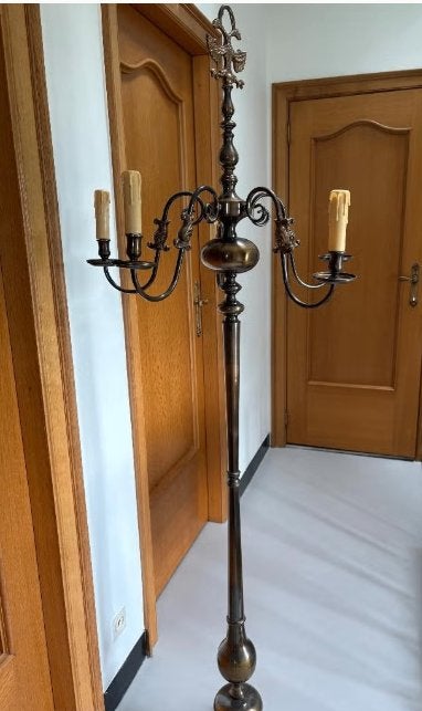 Messing vloerlamp / kandelaarlamp met tweekoppige adelaar, Antiquités & Art, Antiquités | Éclairage, Enlèvement