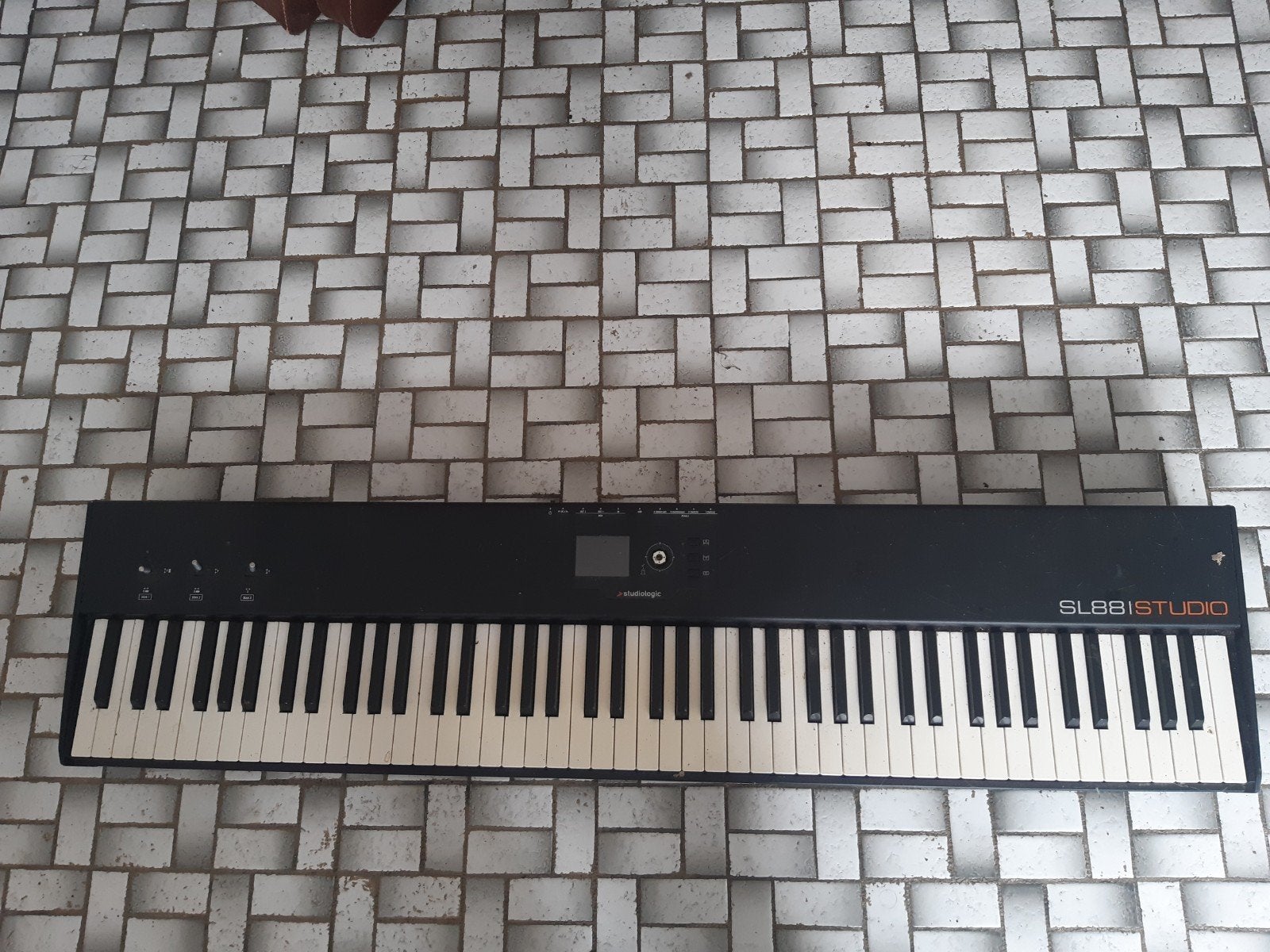 SL88 studio studiologic, Muziek en Instrumenten, Gebruikt, Overige aantallen, Met standaard, Ophalen