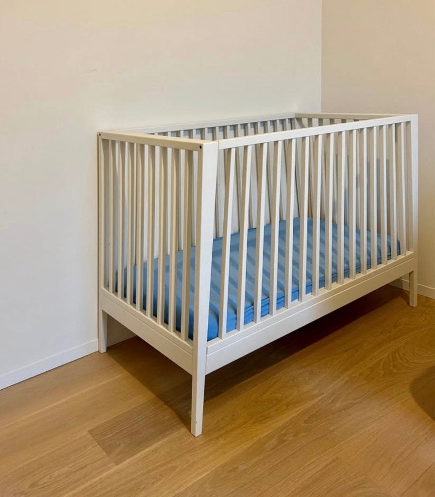 Babybed Linea van Leander - wit (incl aerosleep matras), Ophalen, Zo goed als nieuw