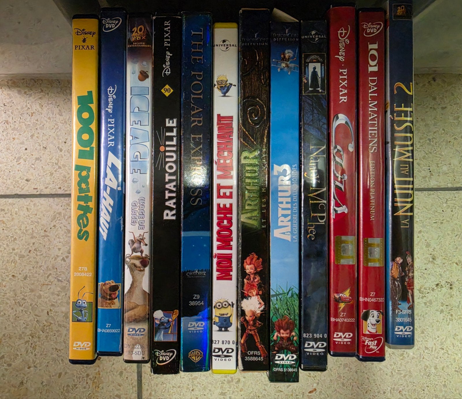 12 DVD, films pour enfants/films d'animation, Enlèvement ou Envoi, Anglais, Français