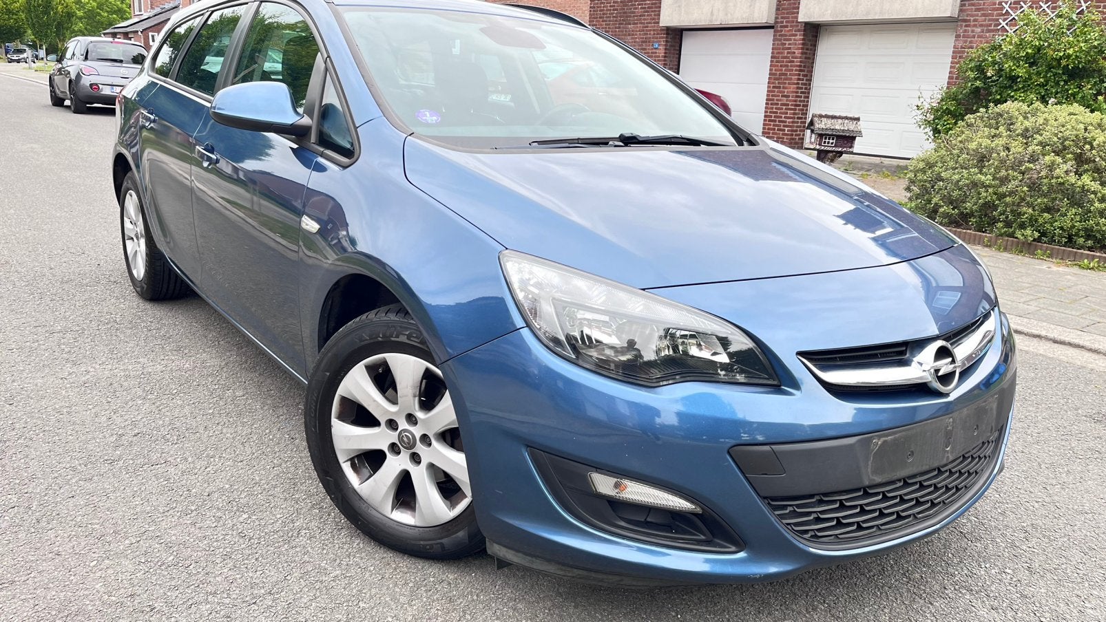 OPEL ADTRA 1.4 essence  Euro 6 2015 avec contrôle, Achat, Euro 6, Entreprise, Boîte manuelle