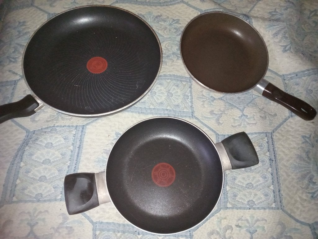 lot 3 poeles tefal, Maison & Meubles, Cuisine | Casseroles & Poêles, Enlèvement ou Envoi, Comme neuf
