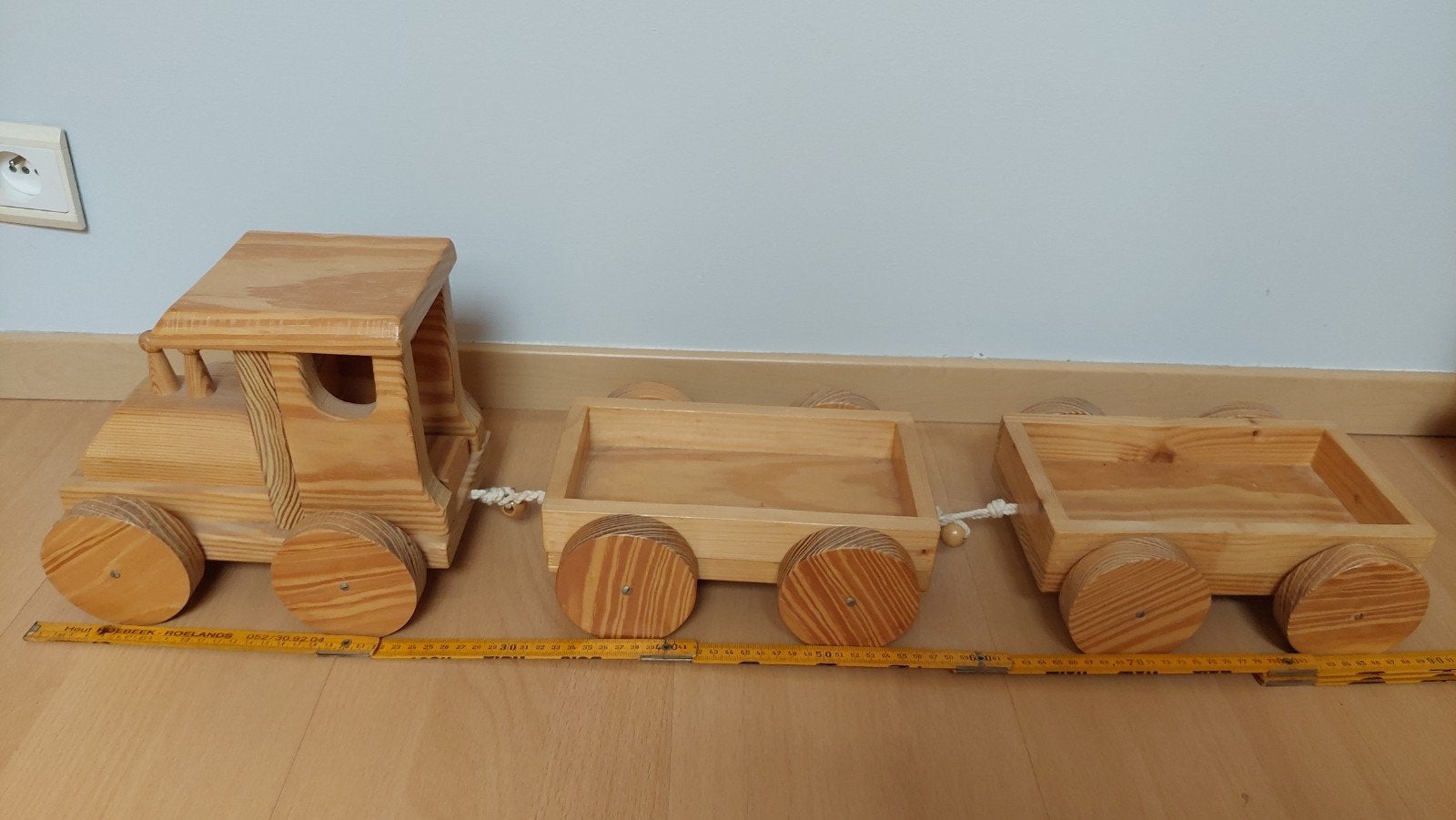 Grote houten treinstel, Enlèvement