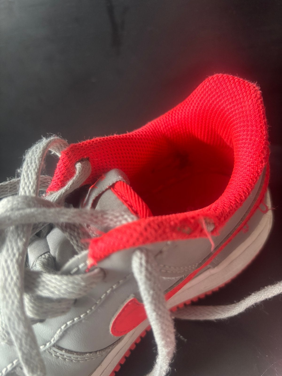 Nike Air Force 1 sneakers grijs/roos maat 31, Gebruikt, Schoenen, Ophalen of Verzenden, Jongen
