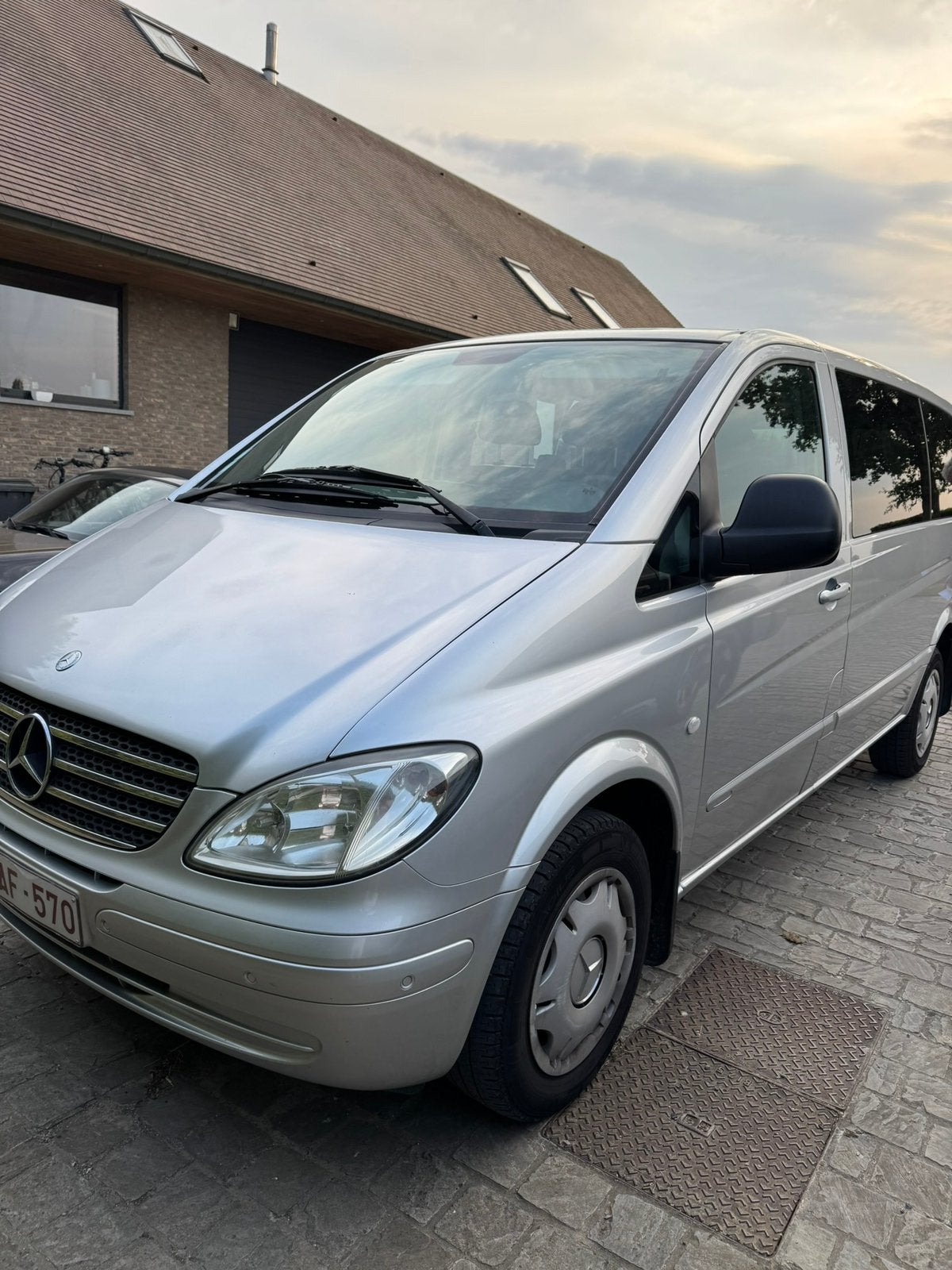 Mercedes Vito 2006, Autos, Camionnettes & Utilitaires, Euro 2, Argent ou Gris, Achat, 3 places