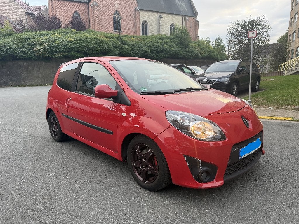 Renault twingo1.1 essence avec clim euro 4 lez ok 2030, Rouge, Essai à domicile, Entreprise, Boîte manuelle