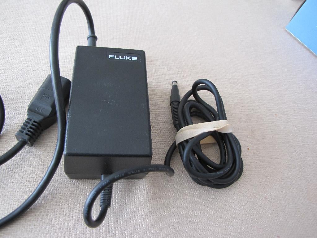fluke power adapter, Ophalen of Verzenden, Gebruikt