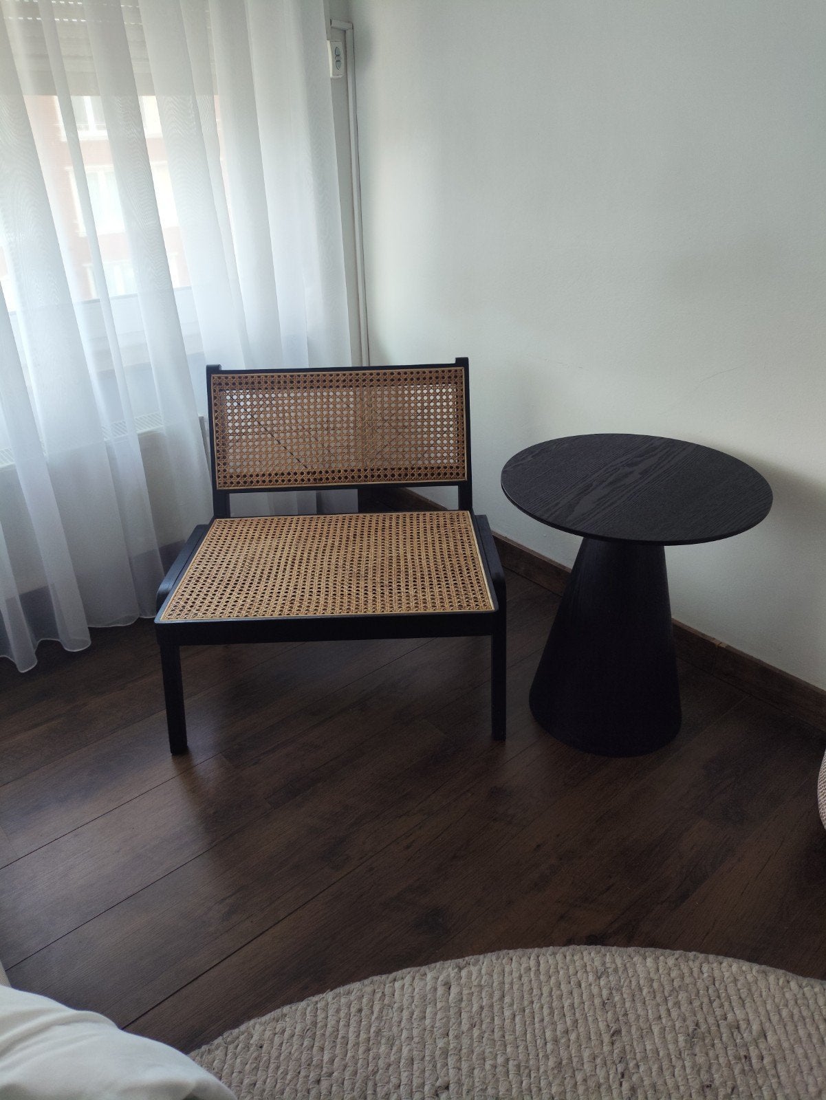 Lage loungestoel H&M Home zwart rotan, Huis en Inrichting, Stoelen, Ophalen, Zwart