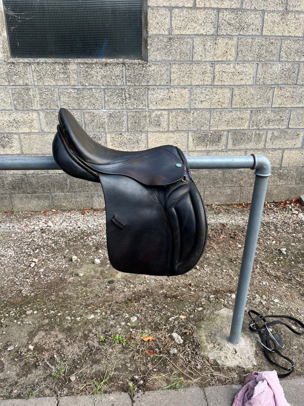 Veelzijdigheidszadel te koop, Dieren en Toebehoren, Ophalen, Gebruikt, Veelzijdigheid, L (17.5 inch)