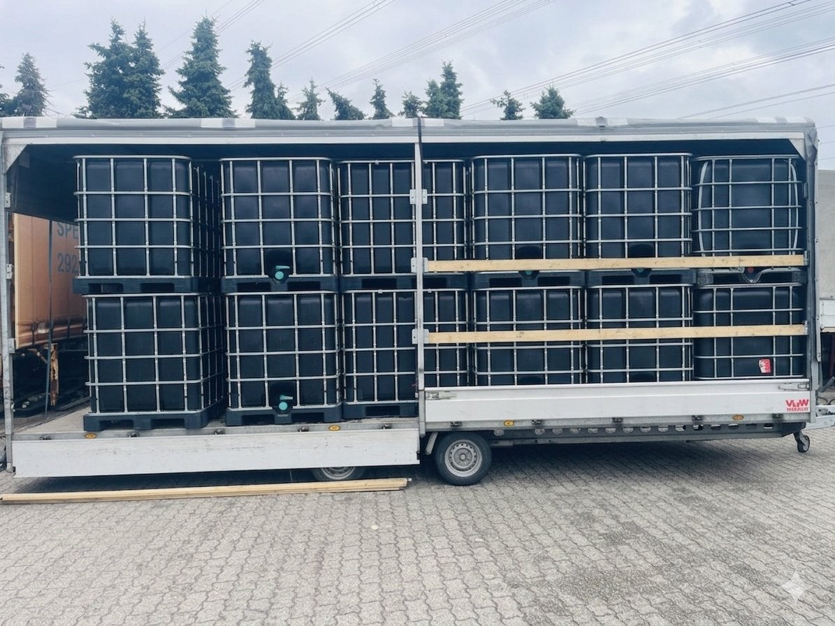 Zwarte IBC-tank 1000 liter. Gereconditioneerd dus als nieuw, Ophalen of Verzenden