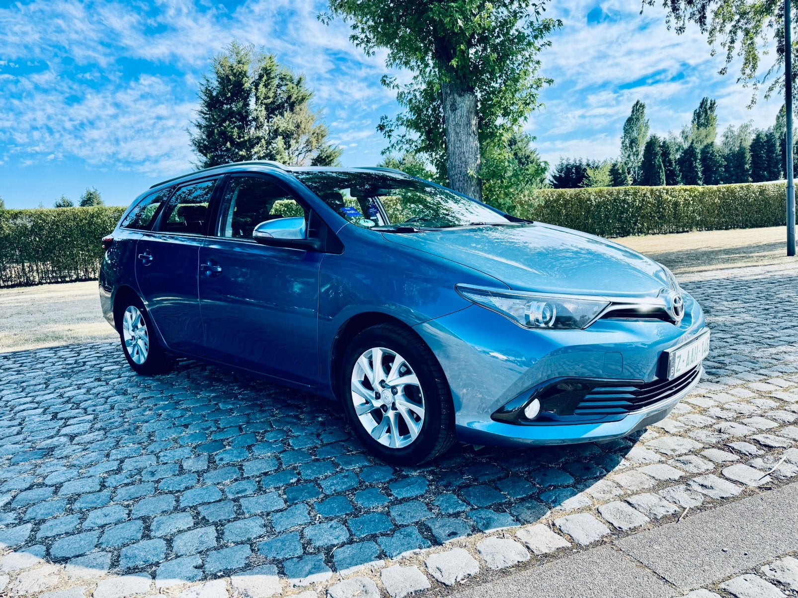 Toyota Auris SW 1.2 turbo essence * 116 000 km * Euro6, Autos, Toyota, Entreprise, Achat, Auris, ABS, Caméra de recul, Phares directionnels