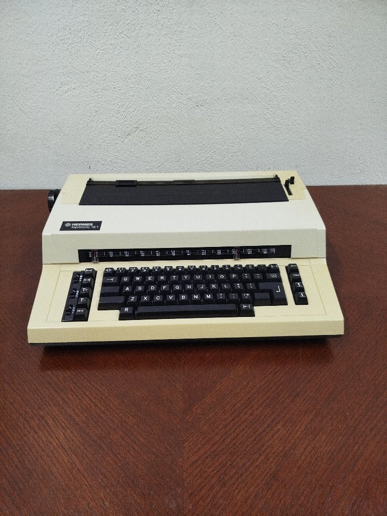 Perfecte Hermes Top-tronic15-1 elektronische schrijfmachine, Diversen, Typemachines, Zo goed als nieuw, Ophalen of Verzenden