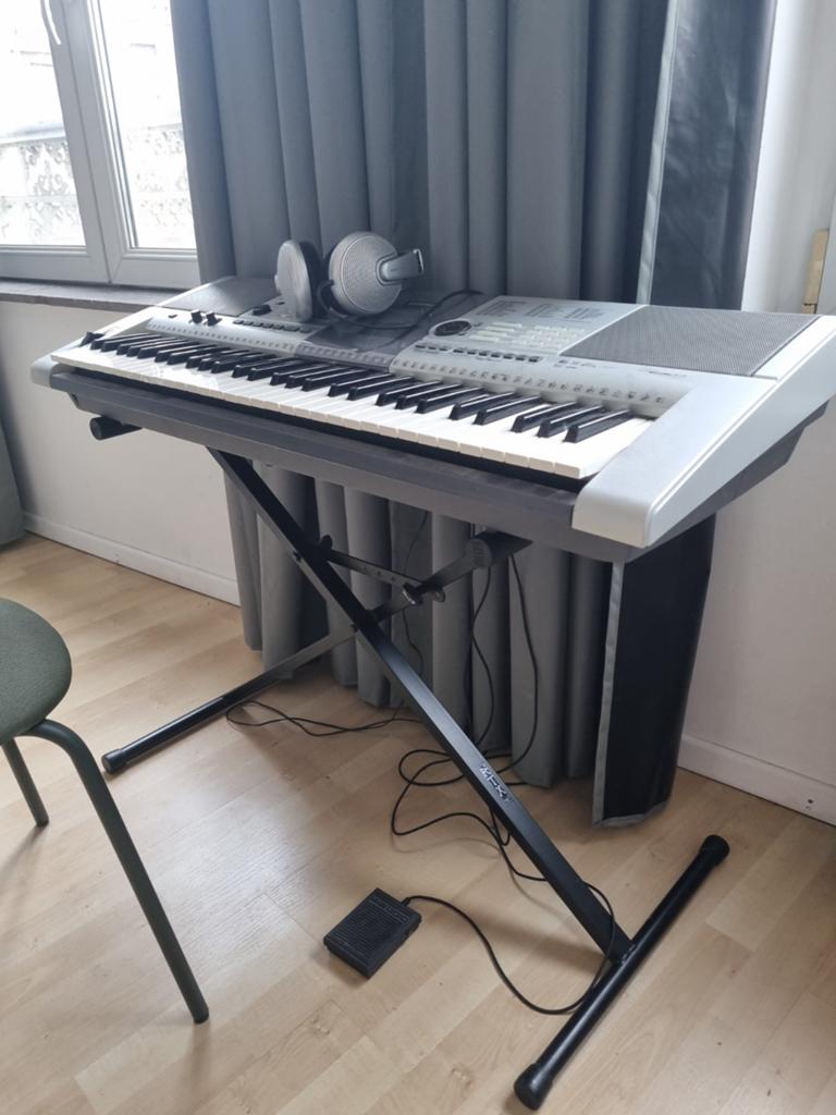 Keybord Yamaha PSR E403, Muziek en Instrumenten, Keyboards, Ophalen, Yamaha