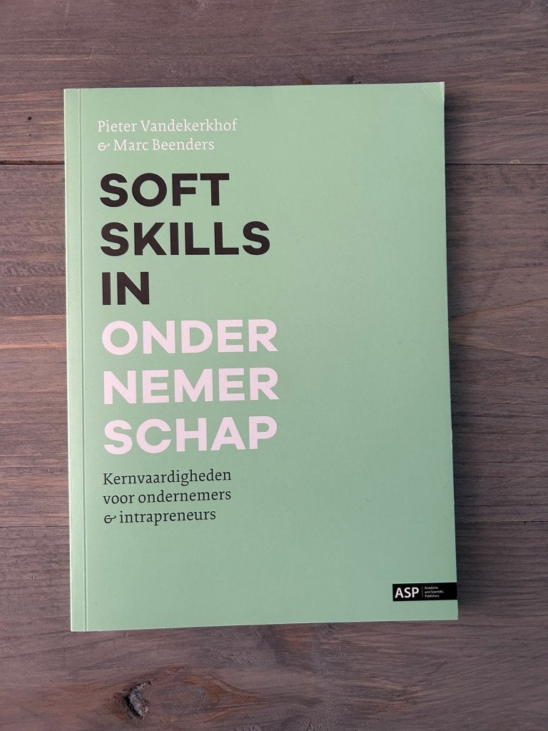 UCLL Bedrijfsmanagement KMO & Ondernemen studieboeken, Boeken, Gelezen, Diverse auteurs, Ophalen of Verzenden, Economie en Marketing