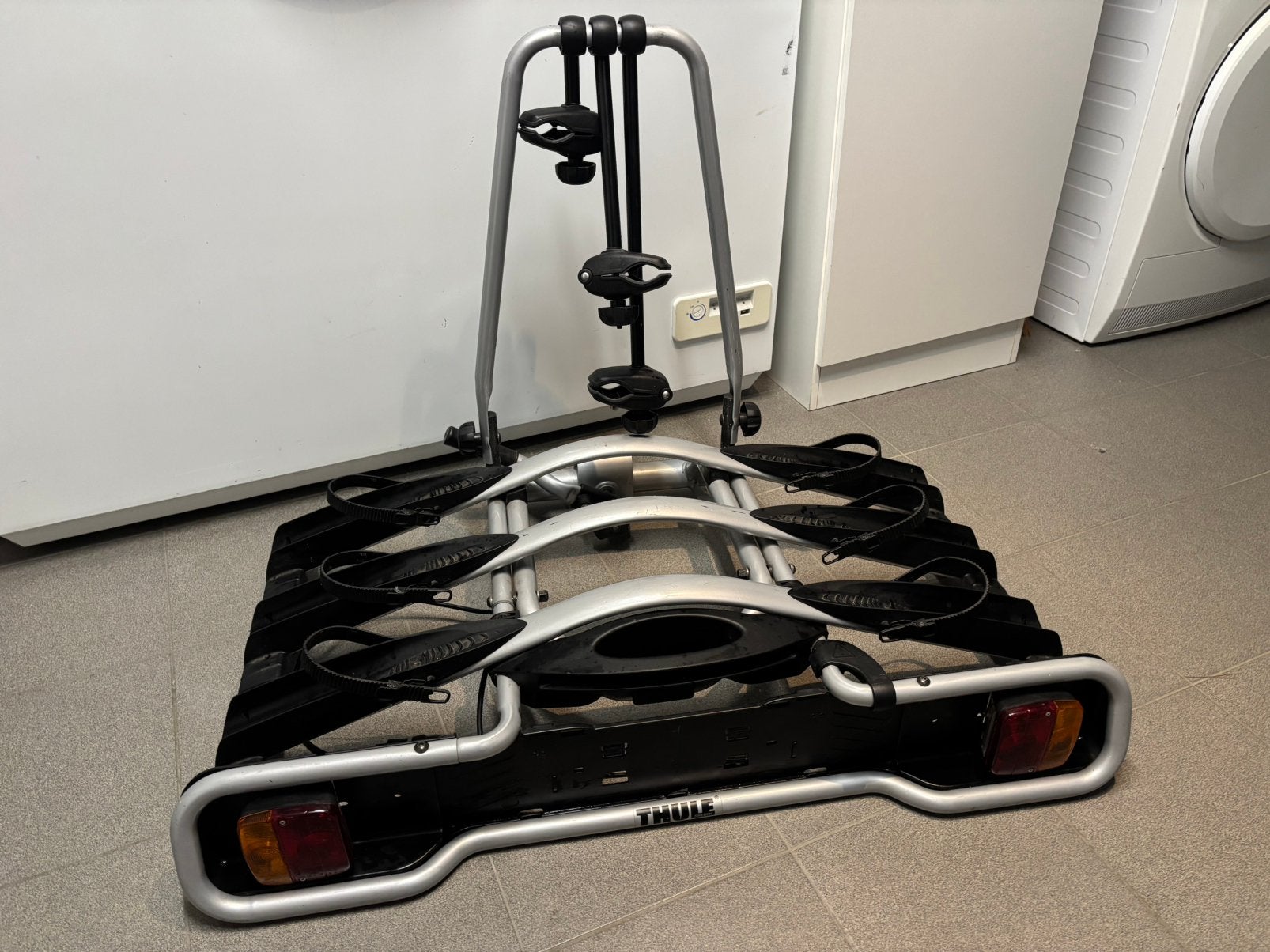 Thule fietsendrager voor 3 of 2 elektrische fietsen, Ophalen, 3 fietsen of meer, Elektrische fiets, Zo goed als nieuw