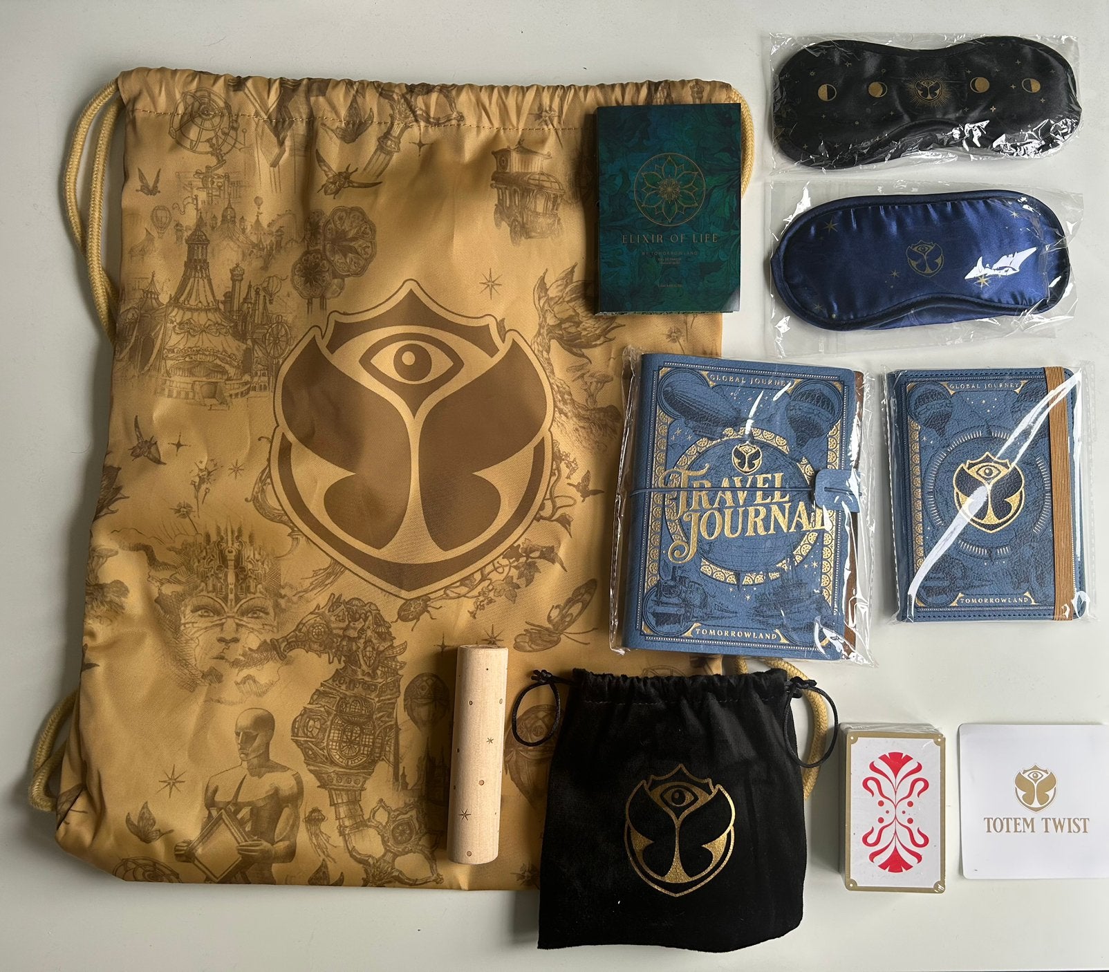 Coffret Tomorrowland 2026 Global Journey + accessoires rares, Collections, Collections Autre, Enlèvement ou Envoi, Neuf