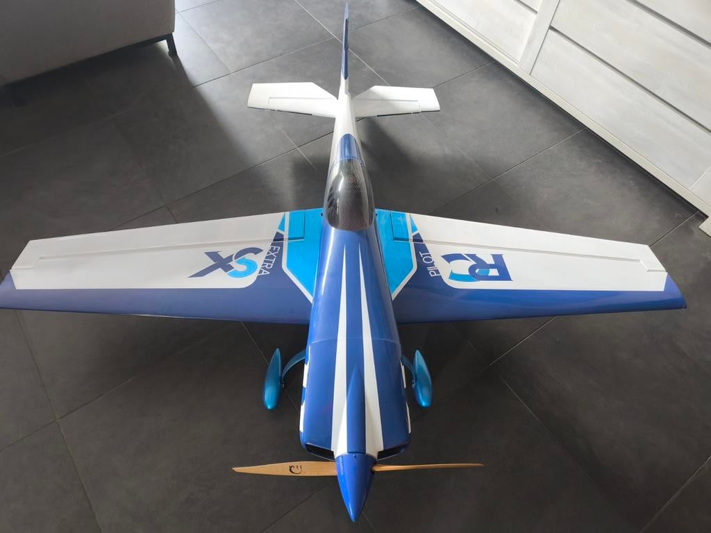 Nieuwe pilot RC extra 330sx lees Adv goed, Enlèvement