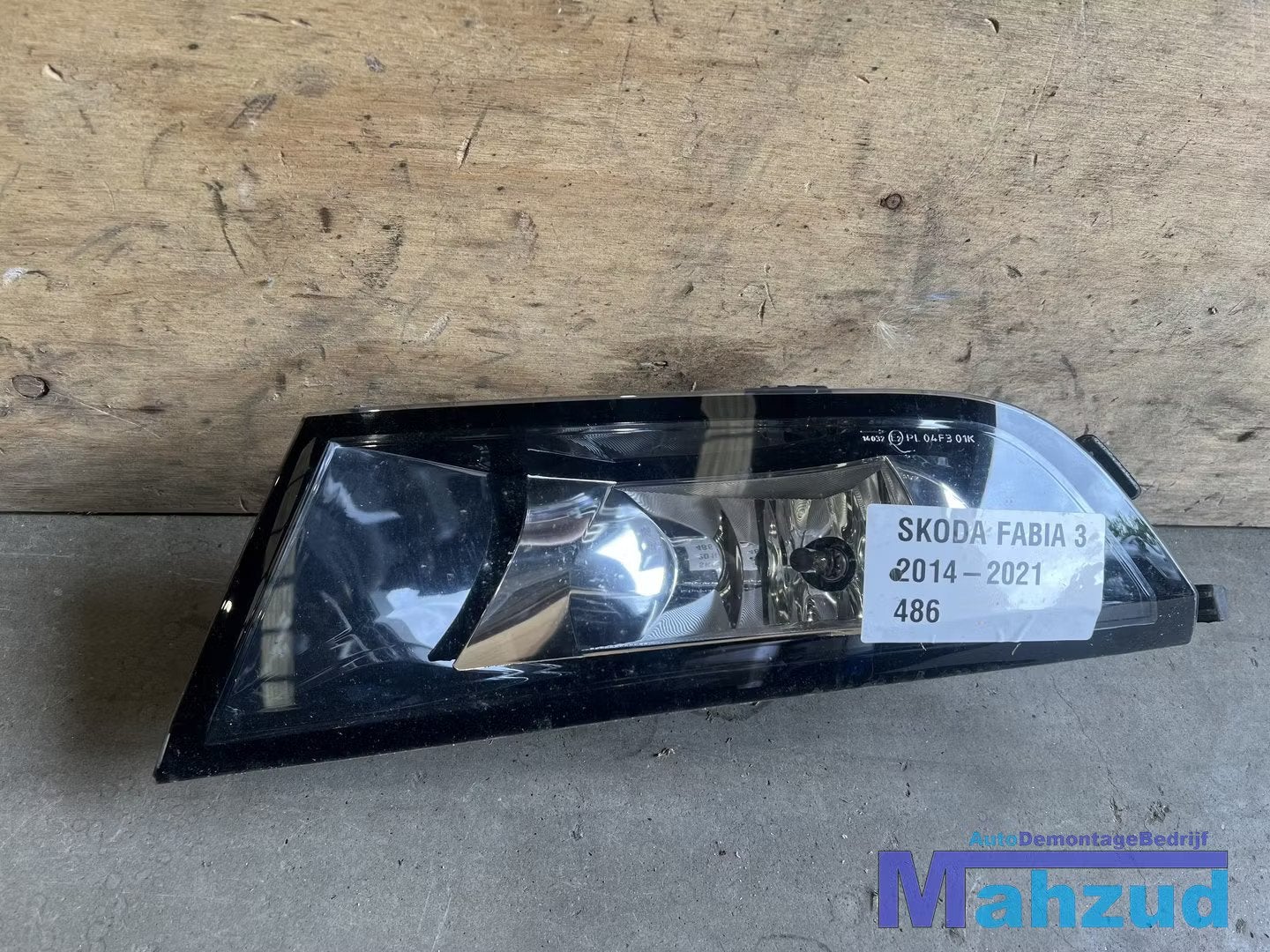 SKODA FABIA 3 links mistlamp 2014-2021 6V0941699A, Infoline@skoda-auto.cz, Tr. Vaclava Klementa 869
293 01  Mlada Boleslav, CZ