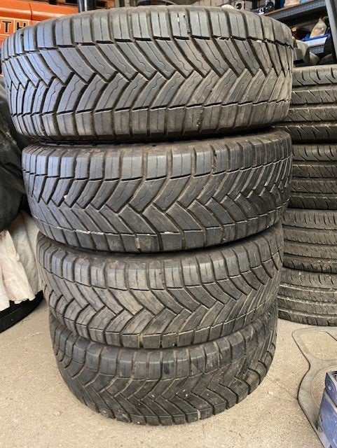 Bestelwagenbanden 215 + 225 65R16C - 215 + 225 75R16C, Autos : Pièces & Accessoires, Pneus & Jantes, Pneus et Jantes, 4 Saisons