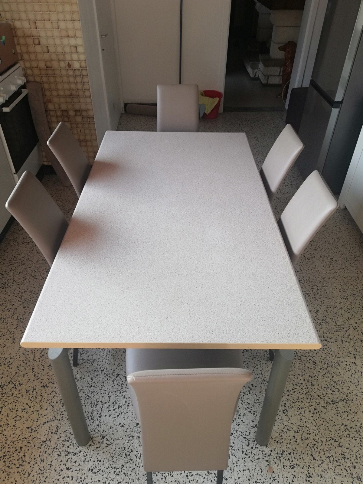 Te koop wegens verhuis, Enlèvement