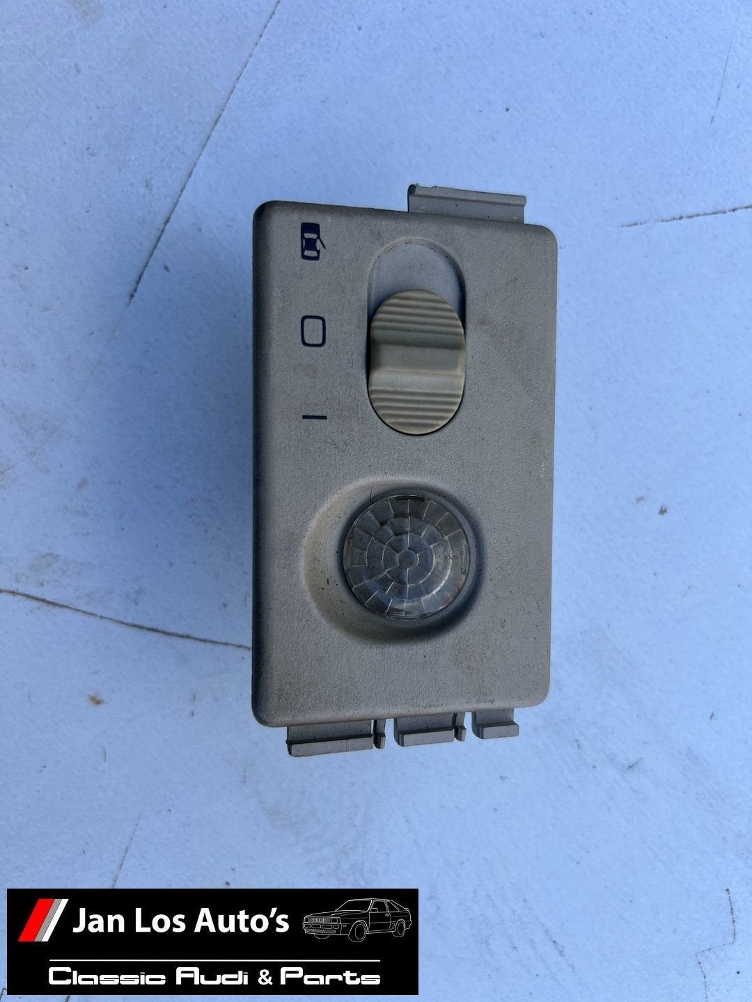 Audi 100 C3 typ 44 80 90 B3 B4 binnenverlichting, -, Origine de la pièce connue, Audi, Utilisé