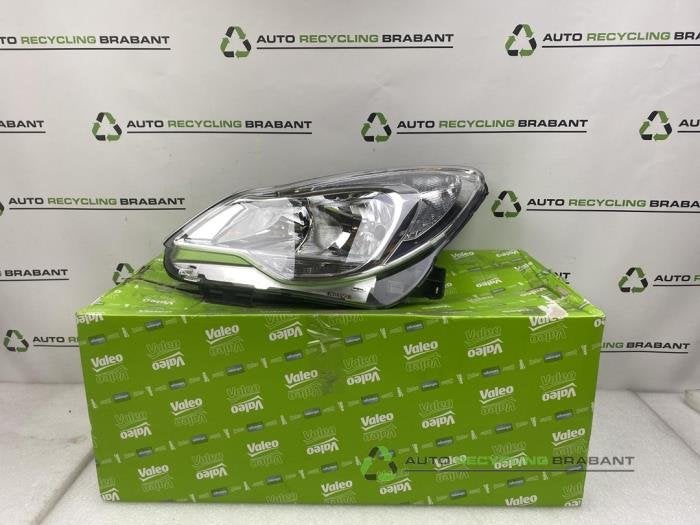 Phare gauche d'un Opel Corsa, Autos : Pièces & Accessoires, -, 3 mois de garantie, Utilisé, -