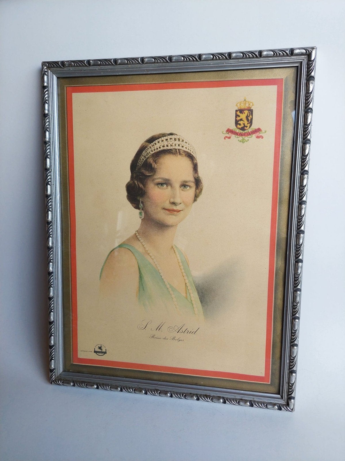 Antieke kader met afbeelding Koningin Astrid, Collections, Enlèvement