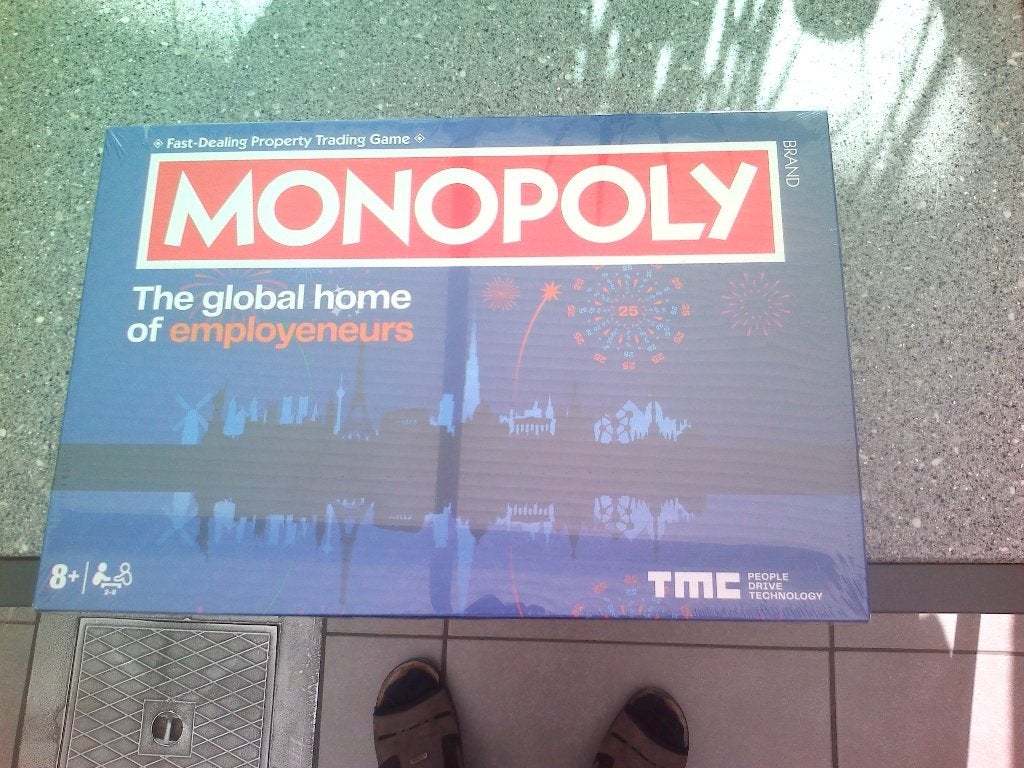Nieuwe Monopoly speldoos TMC edition., Vijf spelers of meer, Ophalen of Verzenden, Nieuw