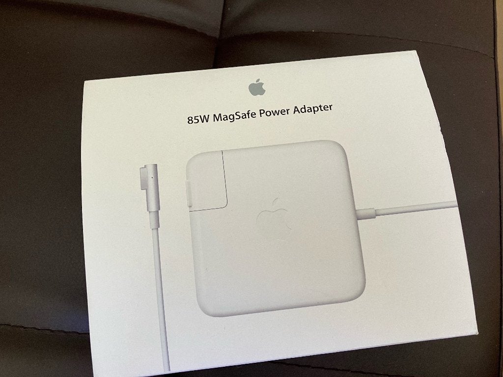 Apple magsafe oplader 85W NIEUW, Computers en Software, Ophalen of Verzenden, Zo goed als nieuw
