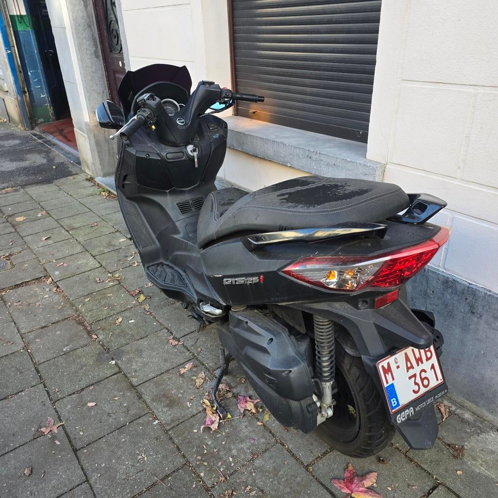 Sym 125 Gts sport, Fietsen en Brommers, Scooters | SYM