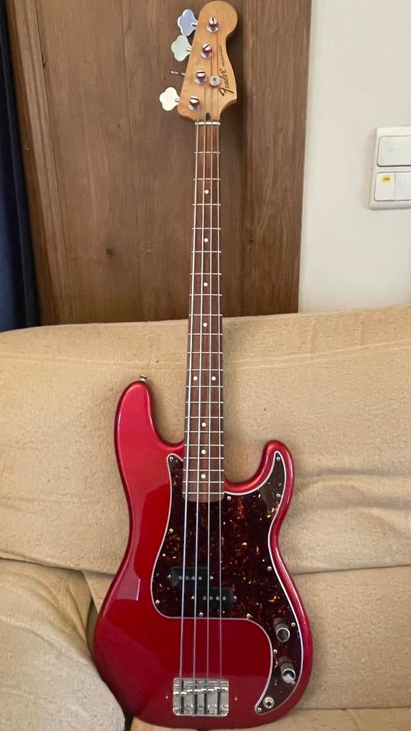 Fender Precision mexicaine 2017, Ophalen, Zo goed als nieuw