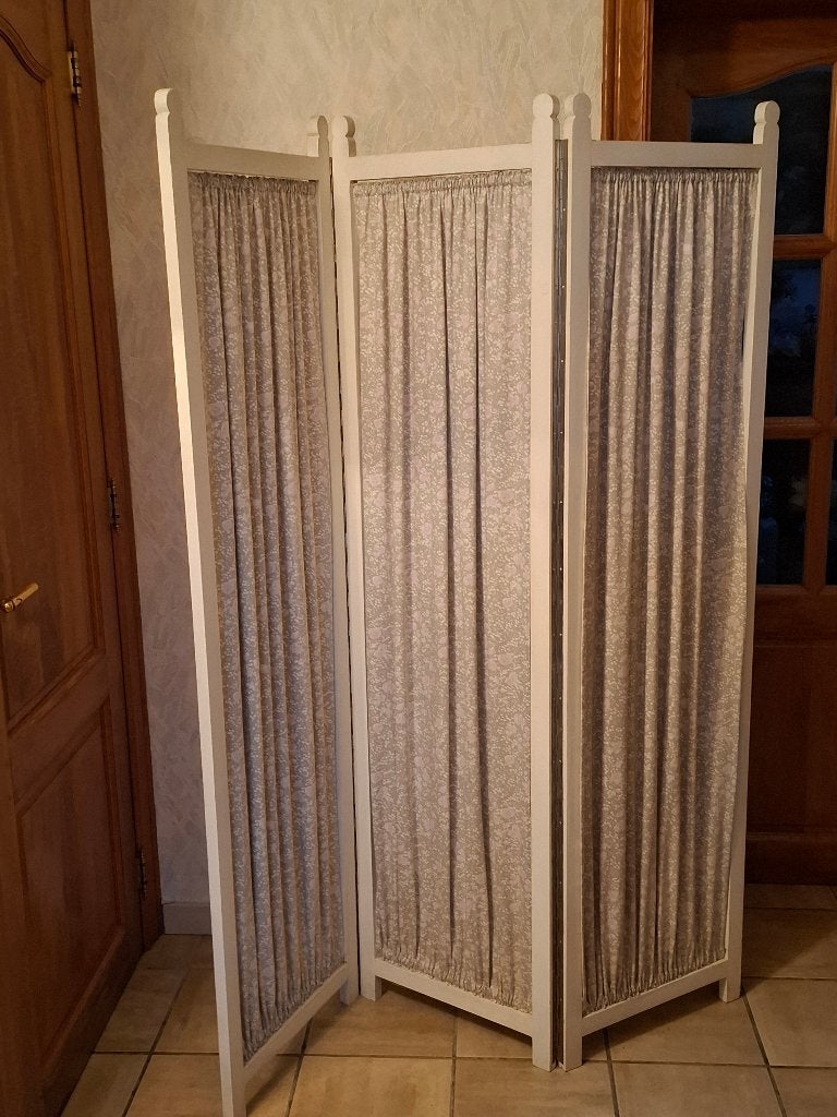 Paravent, Enlèvement, Utilisé