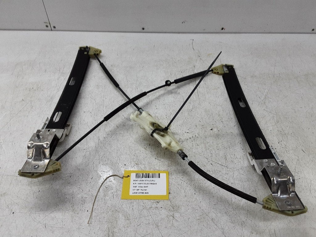 RAAMMECHANIEK LINKS VOOR Seat Leon (5FB) (01-2012/08-2020), Gebruikt, Service@seat.de, Seat Deutschland GmbH, Seat