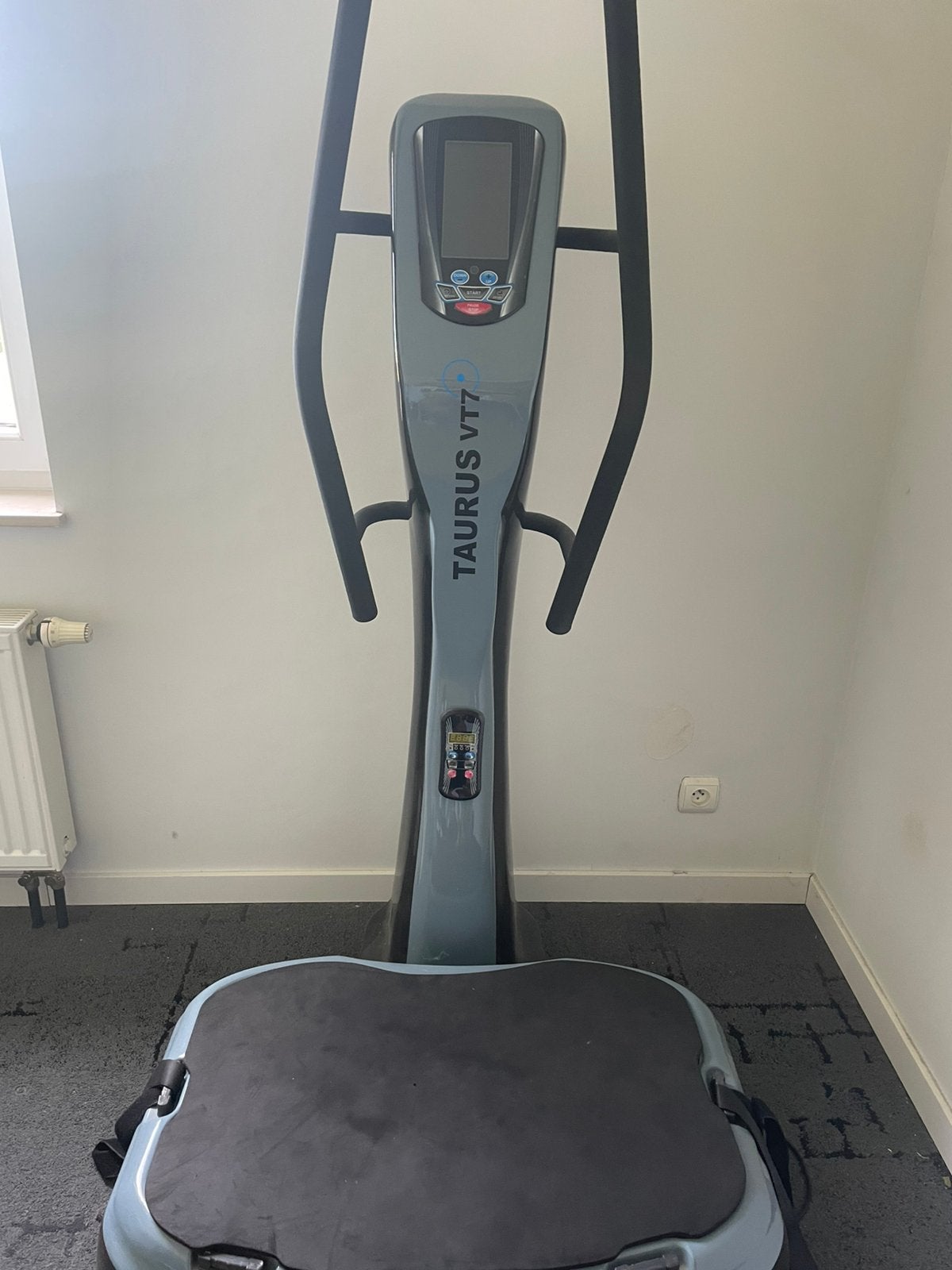 Plateforme vibrante professionelle Taurus VT7, Jambes, Comme neuf, Enlèvement, Plaque vibrante