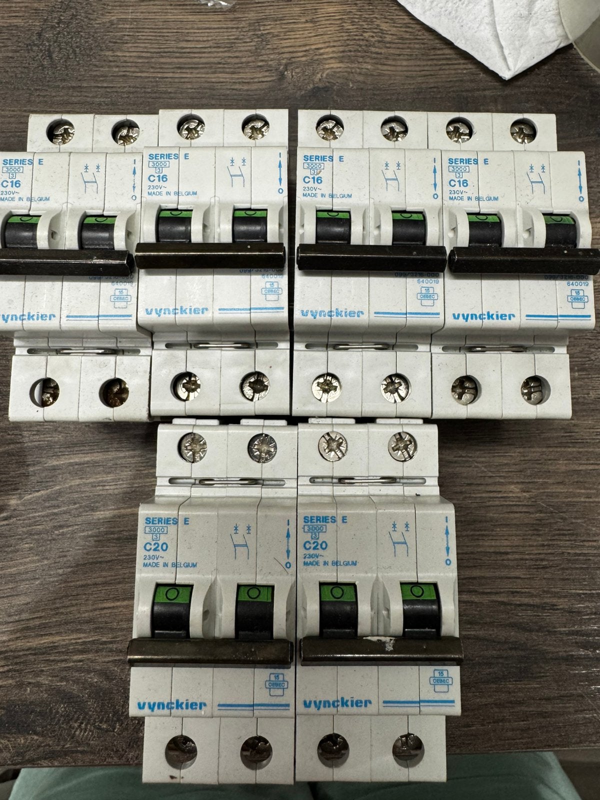 Disjoncteur modulaire Vynckier ( fusible), Bricolage & Construction, Enlèvement, Utilisé, Autres marques, Disjoncteur différentiel
