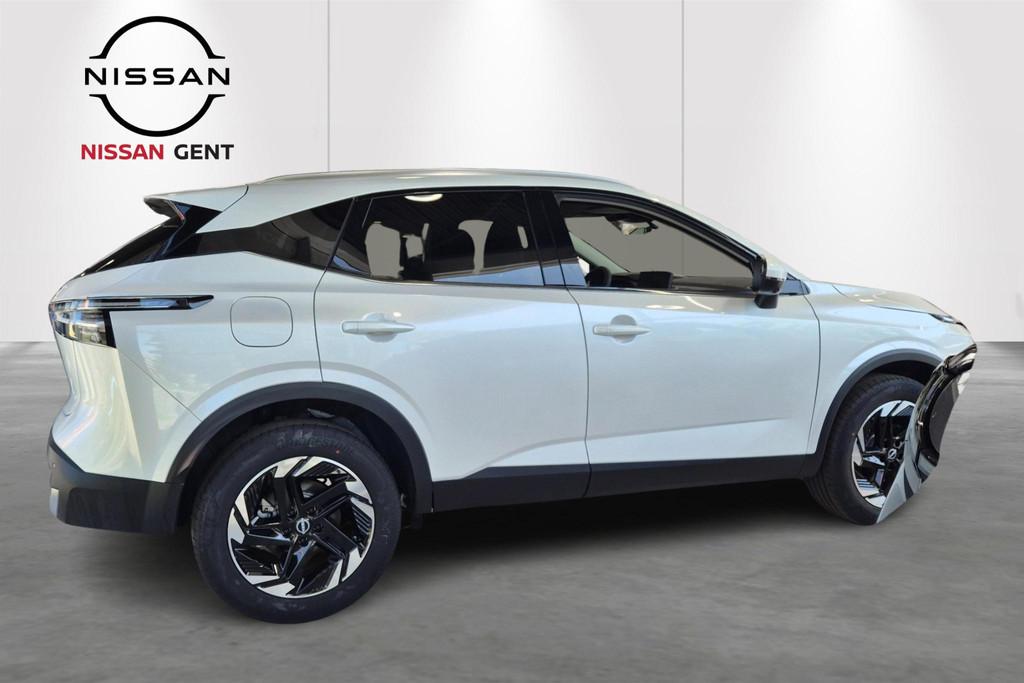 Nissan Qashqai N-Connecta Mild Hybrid 140 PK Manueel/Cold Pa, Auto's, Stof, Zwart, 4 cilinders, 700 kg