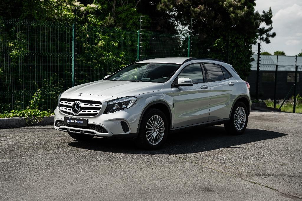 GLA 180 d-Airco-Automaat-Navi-Trekhaak-17" Multispaaks Velg, Auto's, Mercedes-Benz, Stof, 4 cilinders, 103 g/km, USB
