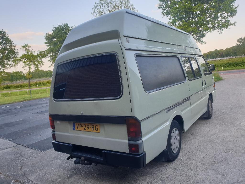 MAZDA E2200 buscamper met verhoogd dak OLDTIMER, foto 4
