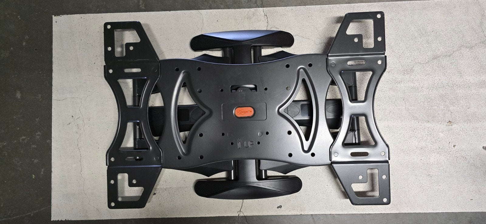 Tv hanger, Ophalen