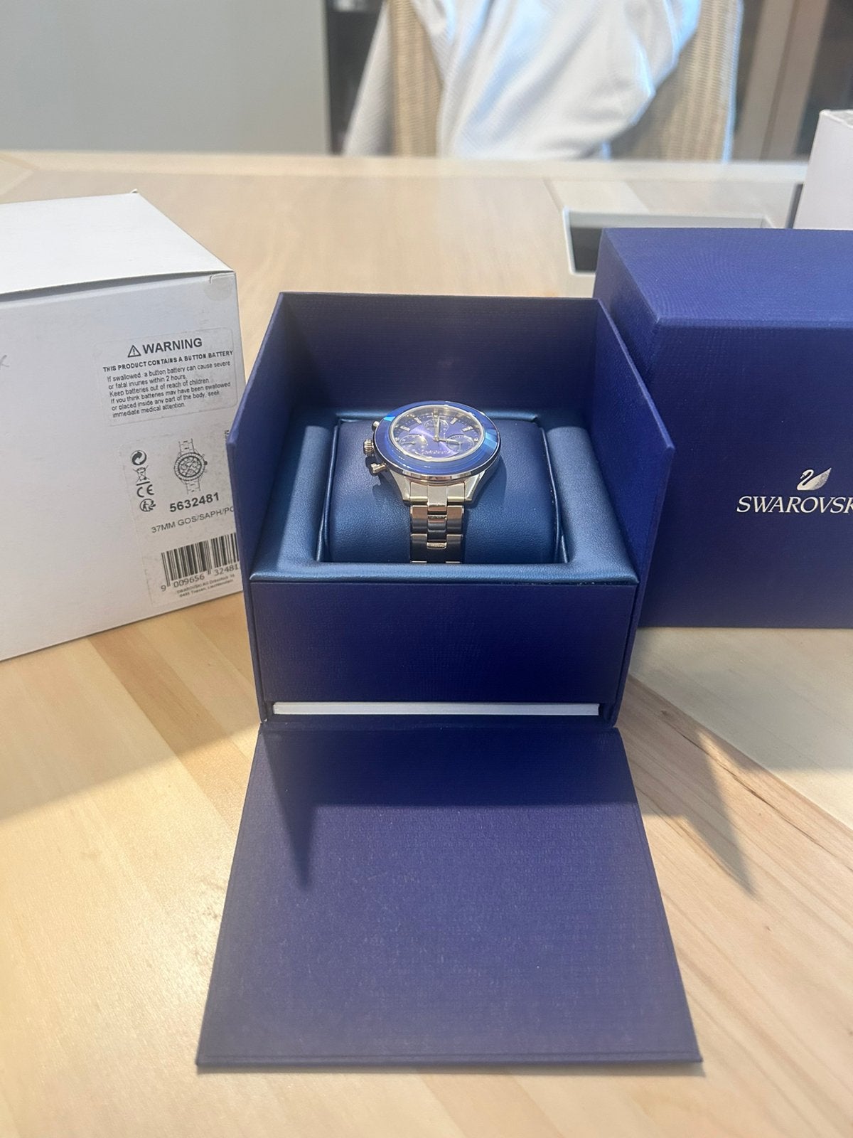 Swarovski horloge blauw, Ophalen, Zo goed als nieuw