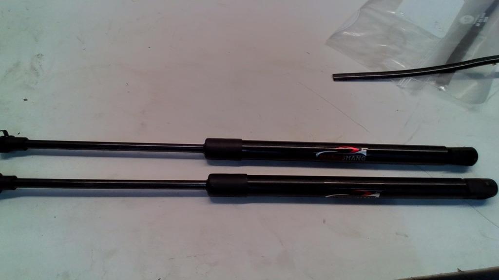 Verin de coffre BMW E87 2004-2006 LP/14553, Autos : Pièces & Accessoires, Enlèvement, Utilisé, BMW
