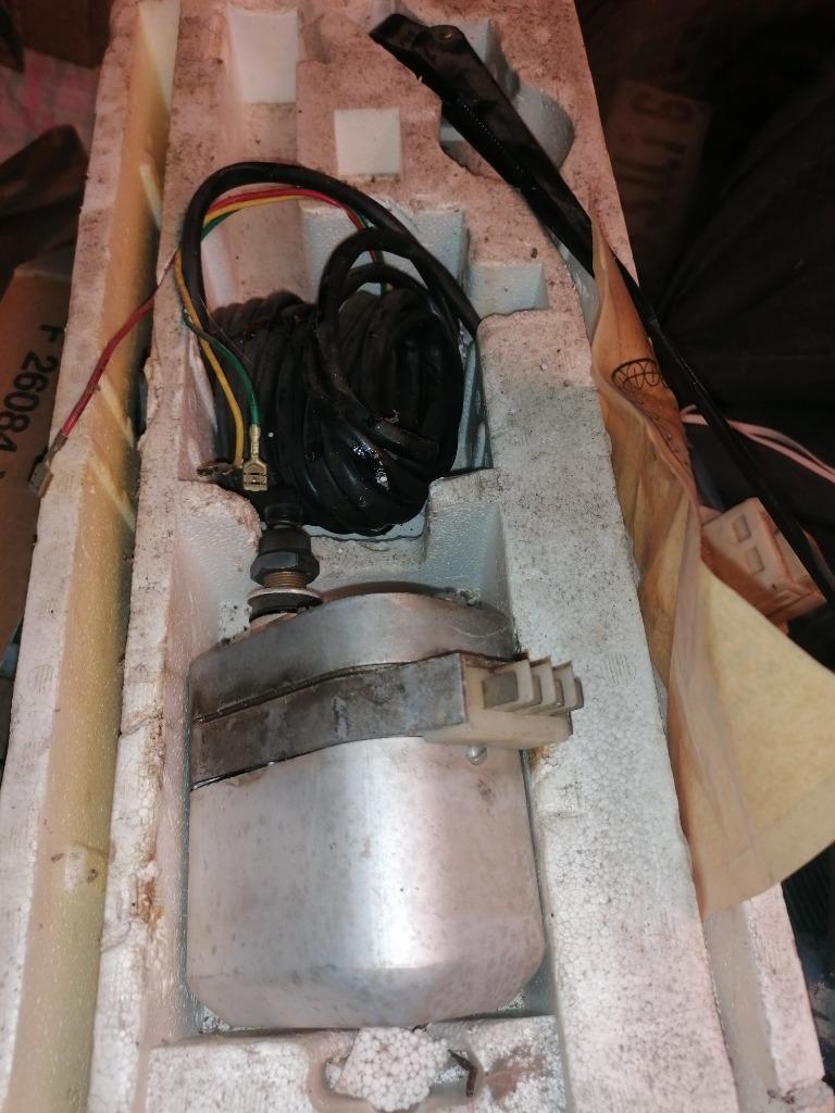 Moteur d'essuie-glace arrière Renault R5 Seat 131 5P, Autos : Pièces & Accessoires, Enlèvement ou Envoi, Neuf, Renault