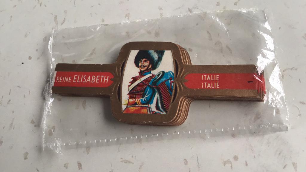 Reine Elisabeth sigarenbandjes, Ophalen of Verzenden, Zo goed als nieuw, Sigarenbandjes