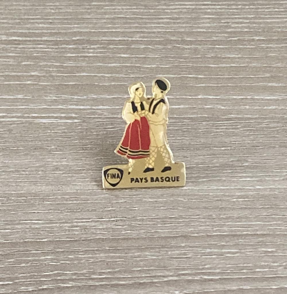 PIN - FINA - PAYS BASQUE - BASKENLAND, Envoi, Utilisé, Transport, Insigne ou Pin's