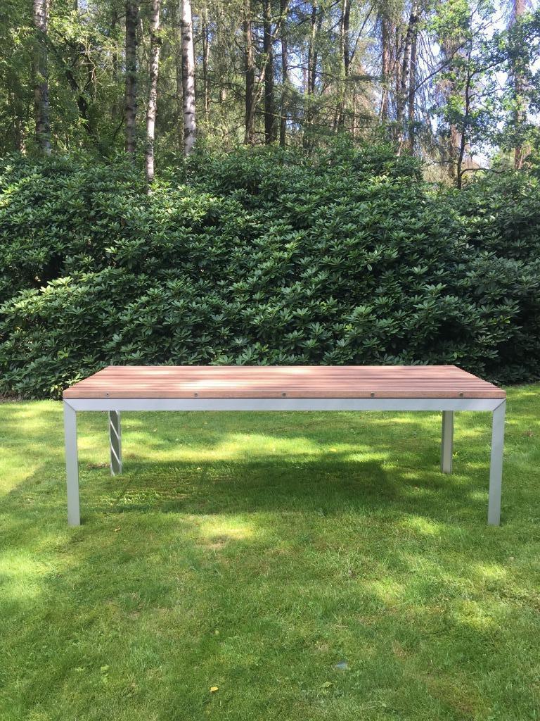 EXTREMIS tafel, jatoba houten blad met aluminium onderstel, Tuin en Terras, Ophalen, Zo goed als nieuw, Rechthoekig, Aluminium