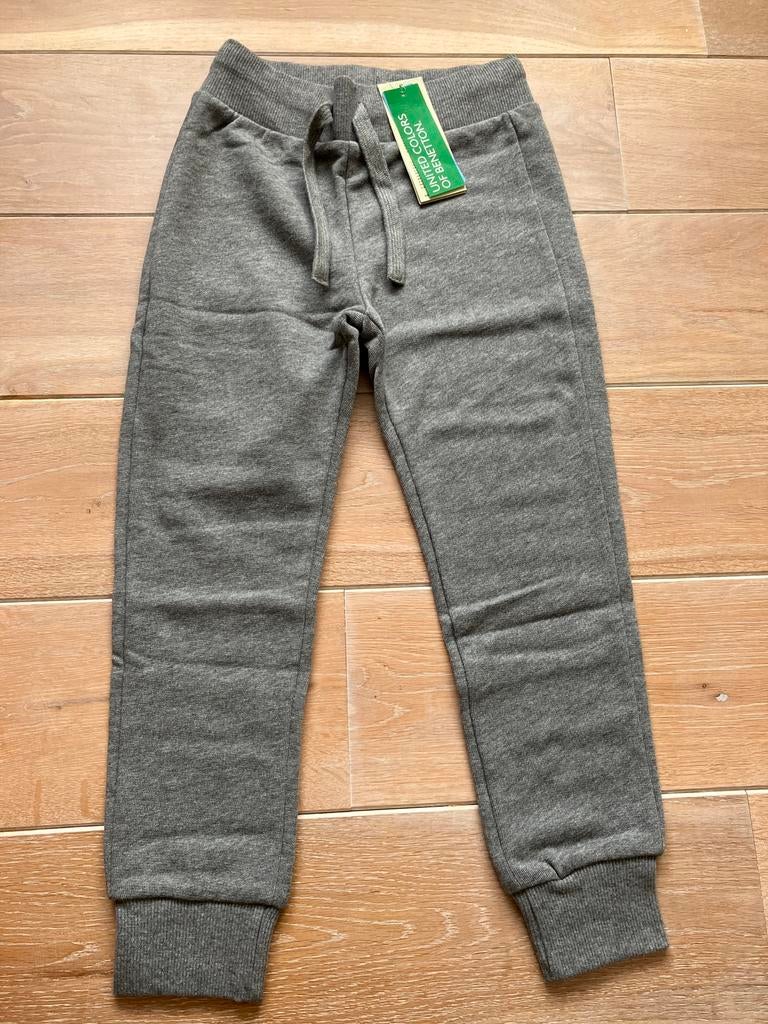 Nieuwe Benetton jongens broek grijs maat 120/7j, Garçon, Enlèvement ou Envoi, Benetton, Pantalon