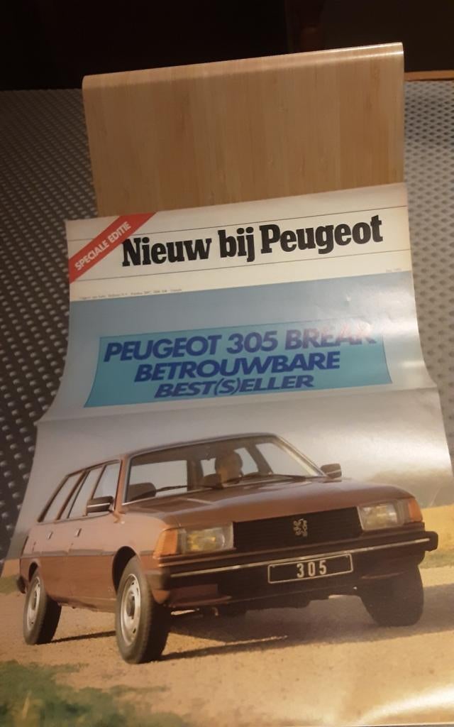 PEUGEOT 305 krant brochure, Ophalen of Verzenden, Peugeot