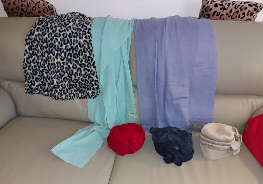 Sjaals en mutsen voor dames, Maat 38/40 (M), Autre, Overige kleuren, Ophalen of Verzenden