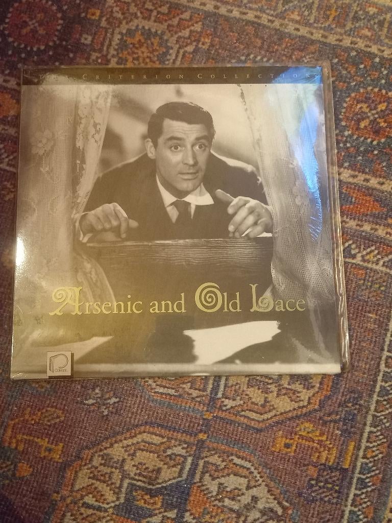 Laserdisc Arsenic and Old Lace, Verzamelen, Ophalen of Verzenden, Nieuw