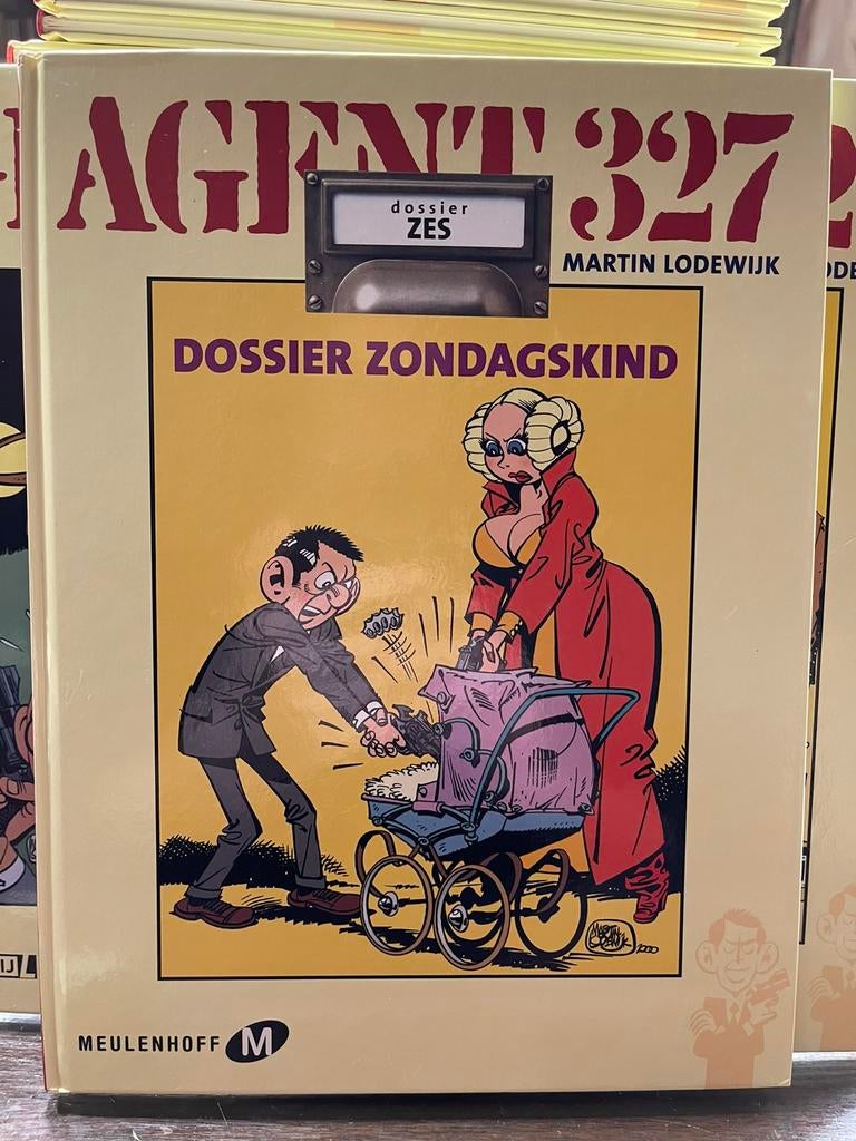 Agent 327 dossier zes eerste druk Nieuwstaat, Boeken, Ophalen of Verzenden